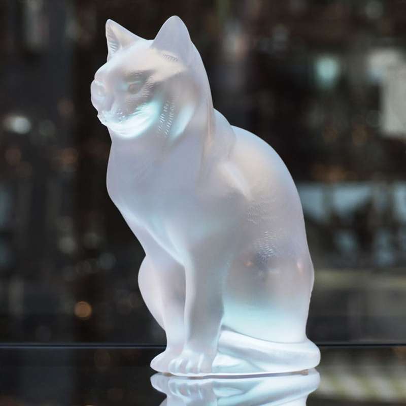 Lalique French Chat Assis  Crystal Cat Figurine