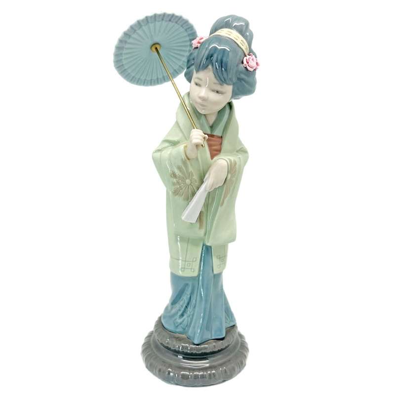 Lladro Spring Geisha 4988
