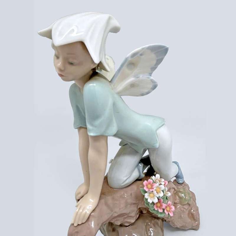Lladro The Enchanted Forest Prince Of Elves Figurine