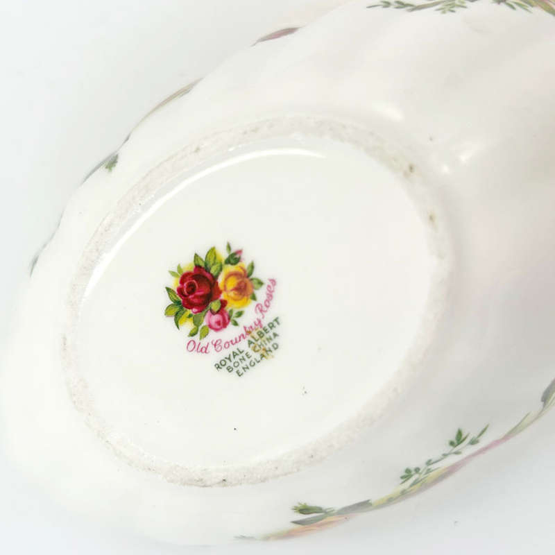 Royal Albert Old Country Roses Egg Shape Bon Bon