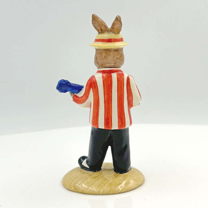 Royal Doulton Bunnykins Banjo Player DB182