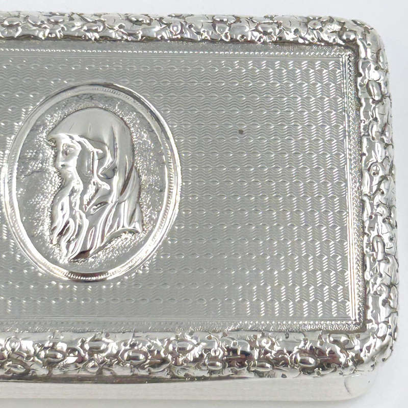 Hallmarked Silver George IV Reliquary Snuff  Box London 1825