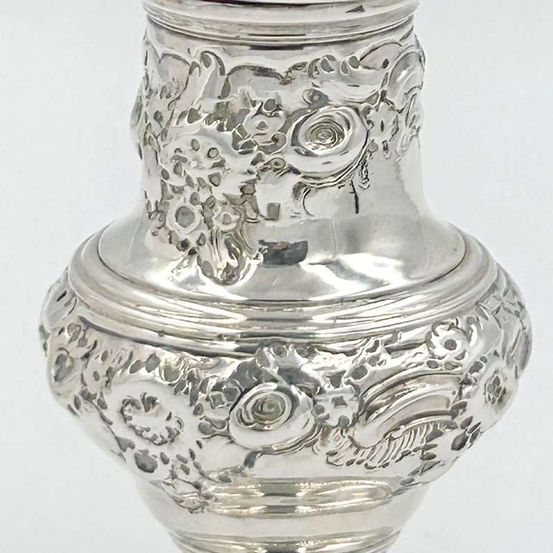 Hallmarked Silver Pepperette London 1737 Samuel Wood