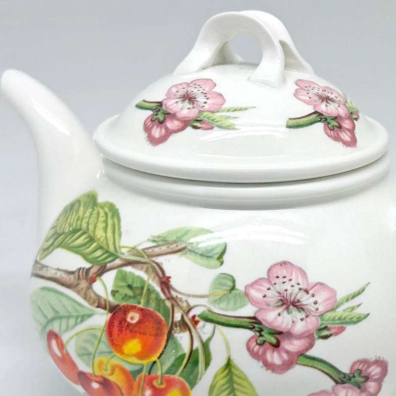 Portmeirion Pomona Tea Pot Biggarreux Cherry