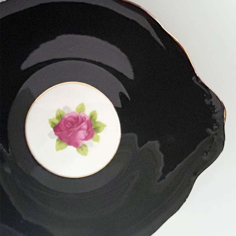 Royal Albert Old English Rose Hampton Tea Large Cake Plate