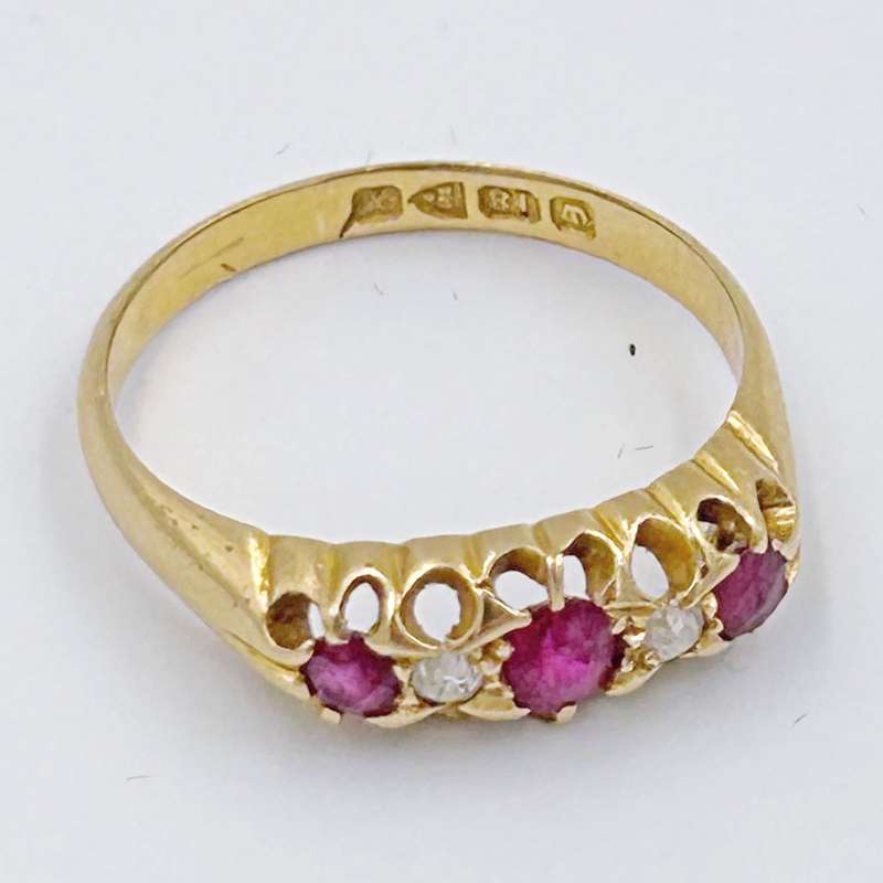 18ct Gold Ruby and Diamond Ring Sheffield