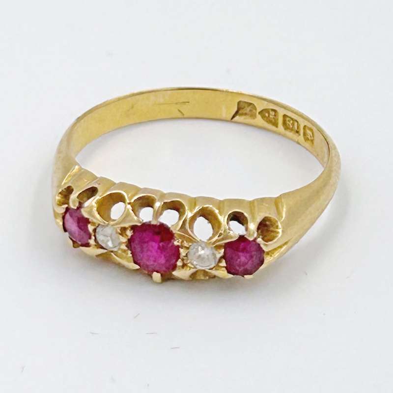 18ct Gold Ruby and Diamond Ring Sheffield