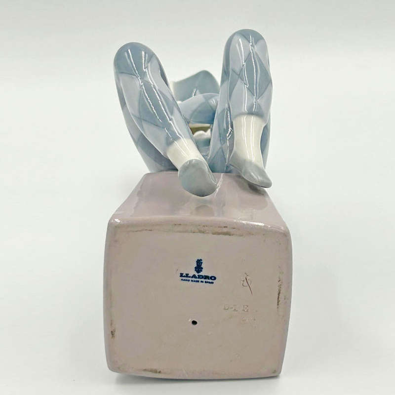 Lladro Figurine Harlequin B 5076