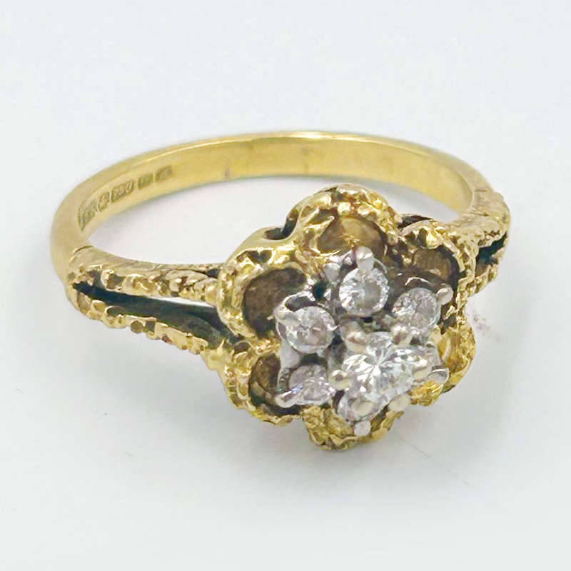 18ct Gold Daisy Diamond Ring Sheffield C1960