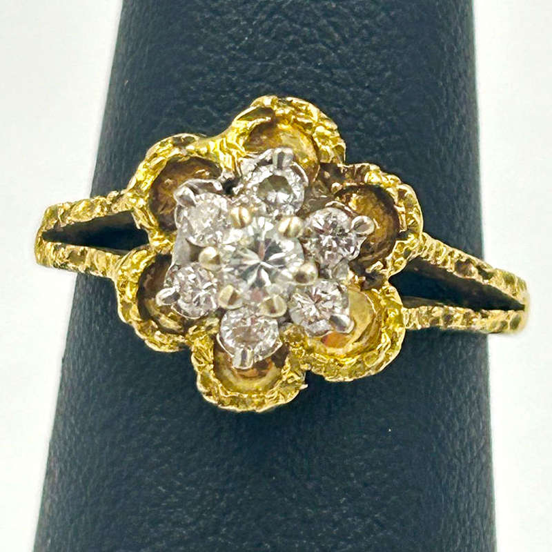 18ct Gold Daisy Diamond Ring Sheffield C1960