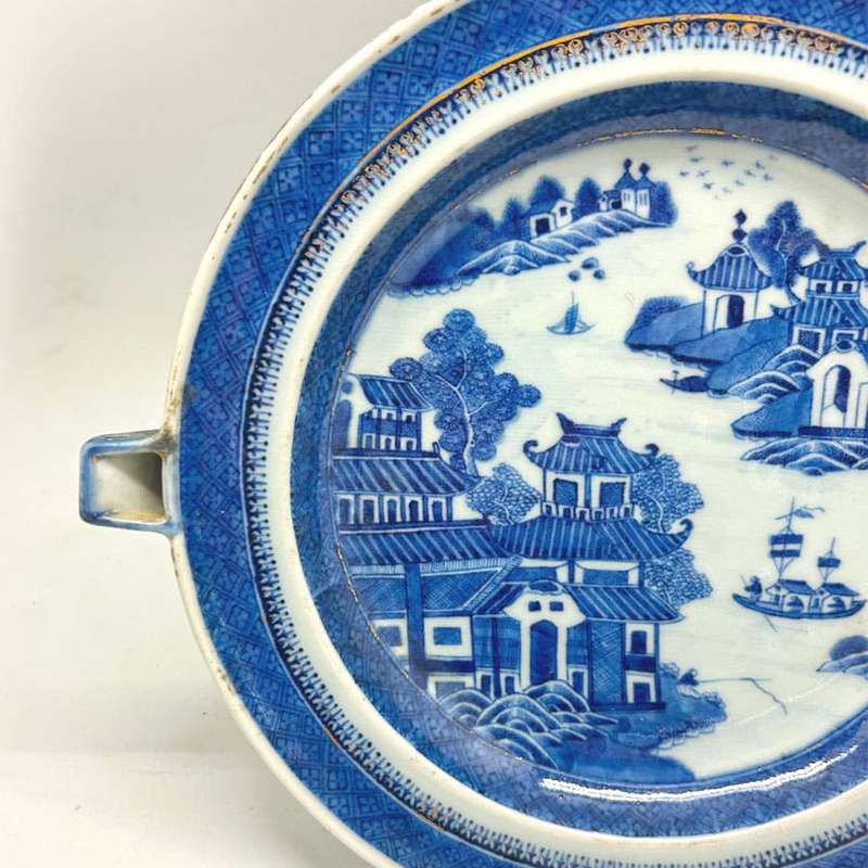 Chinese Blue and White Qianlong Hot Water Plate C1760
