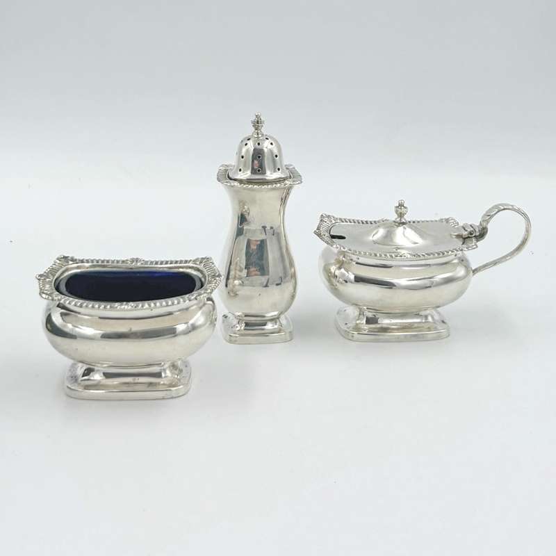 Hallmarked Silver Condiment Set Birmingham 1937 Boxed