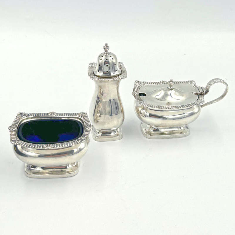Hallmarked Silver Condiment Set Birmingham 1937 Boxed
