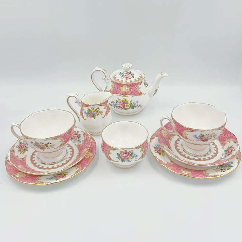Royal Albert Lady Carlyle Bachelor Tea Service Tea For Two