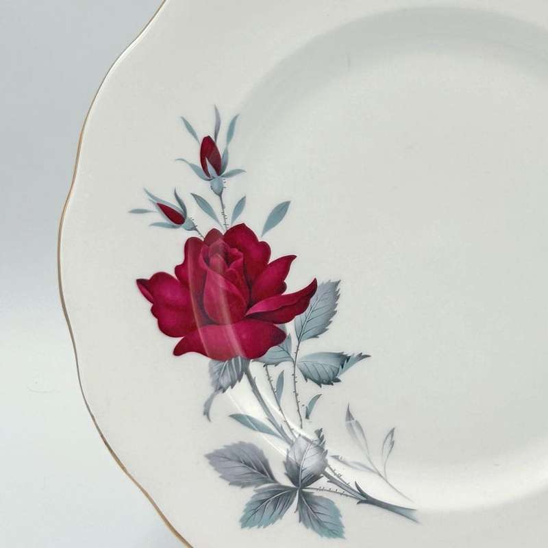 Royal Albert Sweet Romance Entree Plate