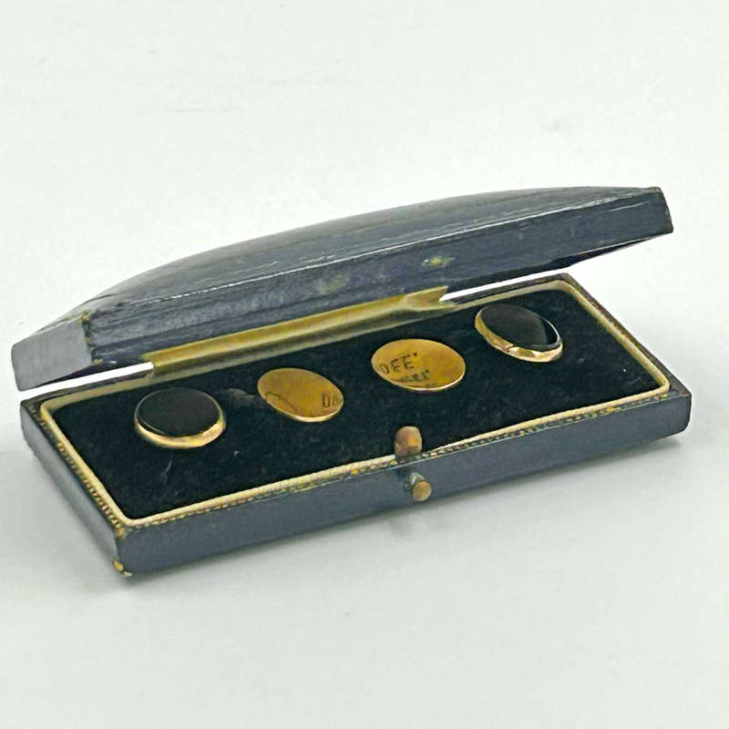 9ct Gold and Onyx Pair Cufflinks Boxed