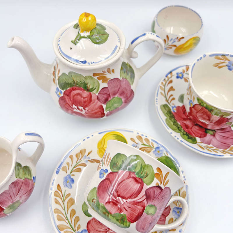 Belle Fiore Bachelor Tea Set