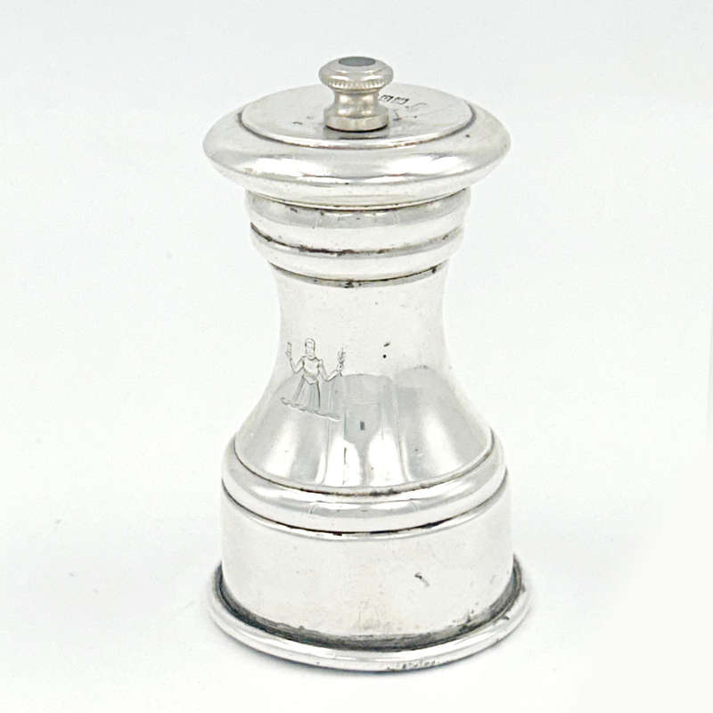 Hallmarked Silver Pepper Grinder London 1917