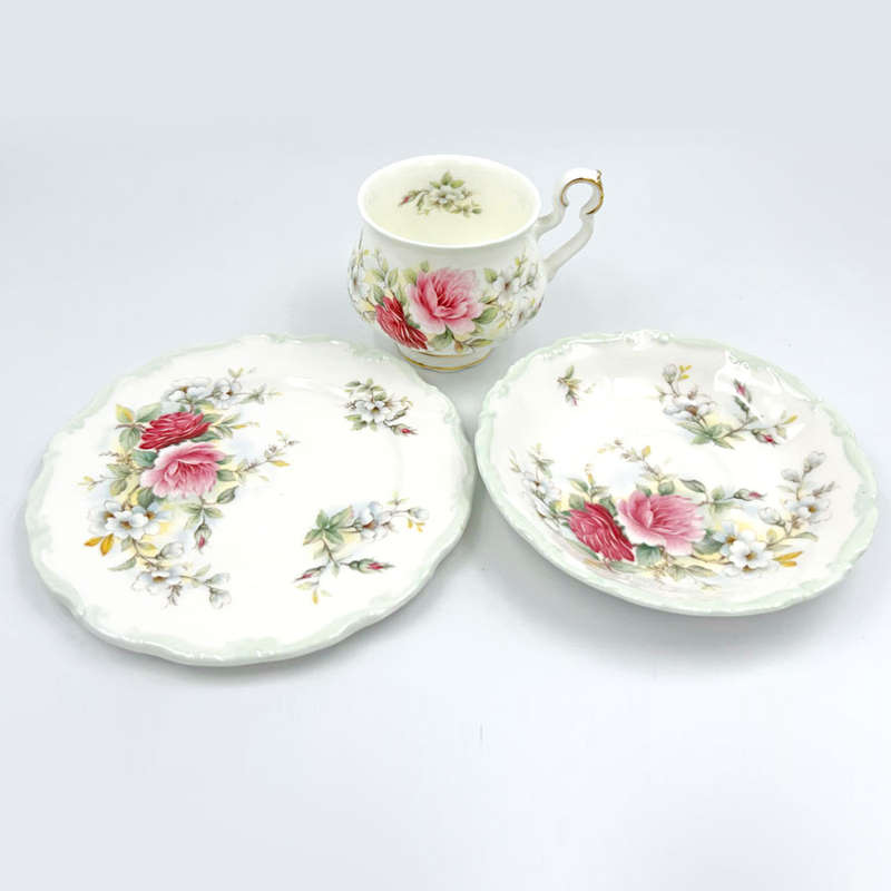 Royal Albert Memories Gainsborough Tea Trio C1970