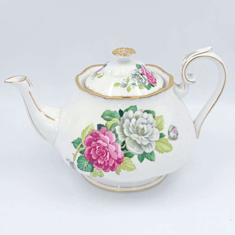 Royal Albert Tea Pot Evening Rhapsody 1950s