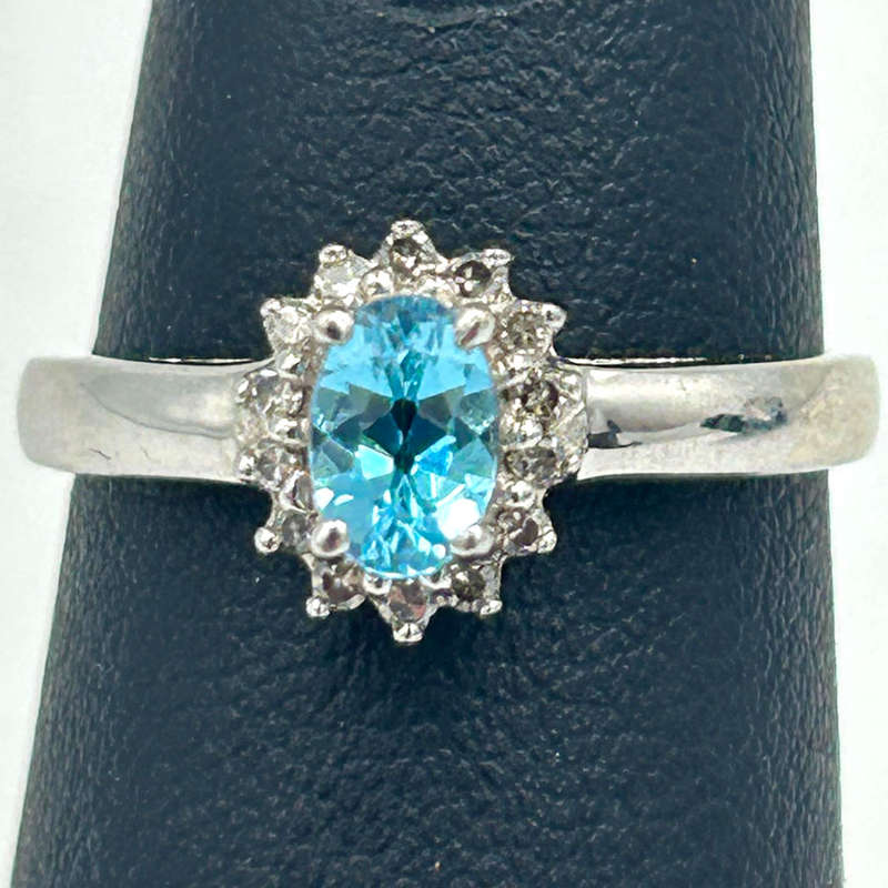 14ct White Gold Diamond and Topaz Ring