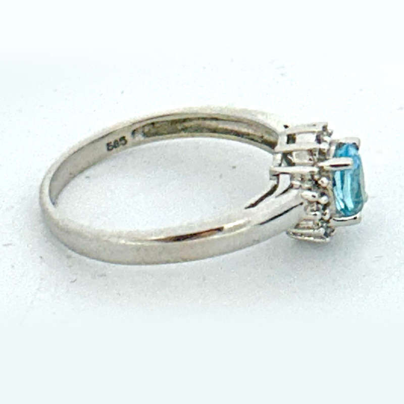 14ct White Gold Diamond and Topaz Ring