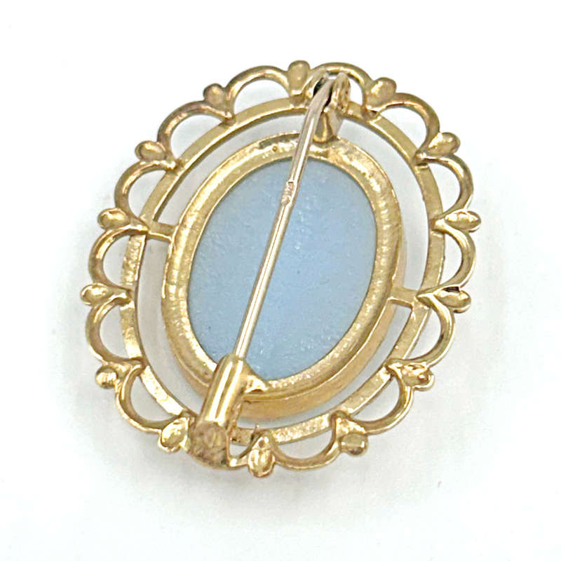 9ct Gold Mounted Blue and White Cameo