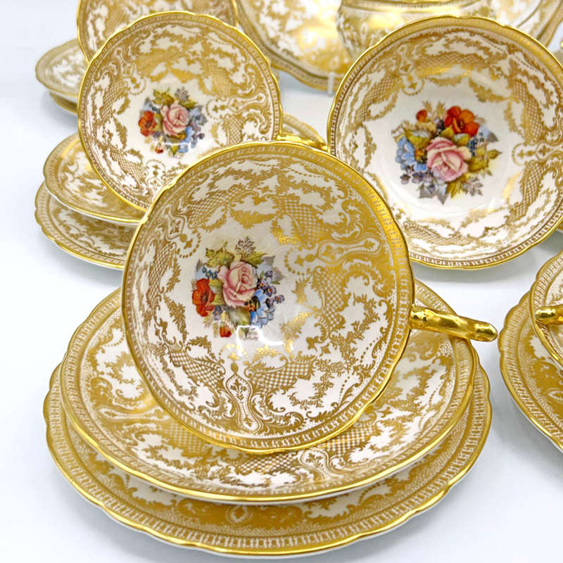 Aynsley Cabbage Rose 21 Piece Tea Set Signed Bailey