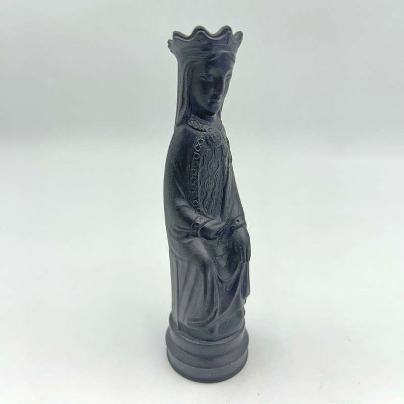 Black Wedgewood Basalt Chess Figurines King & Queen Machin Chess Pieces England