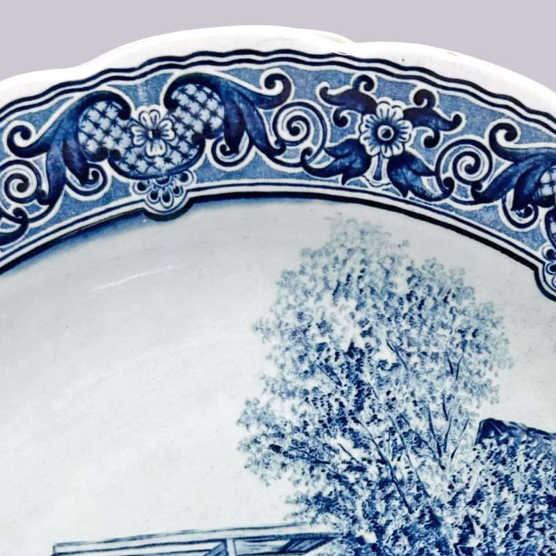 Delfts Royal Sphinx  Blue And White River Scene Wall Charger