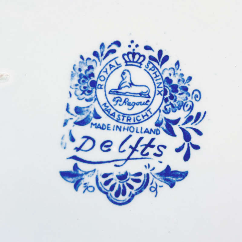 Delfts Royal Sphinx  Blue And White River Scene Wall Charger