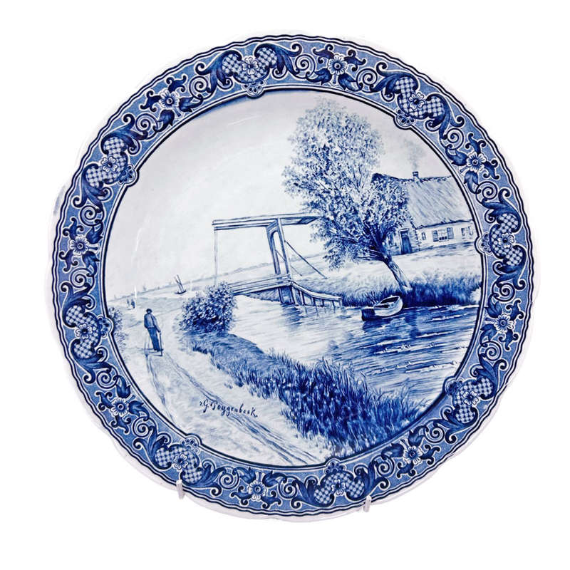 Delfts Royal Sphinx  Blue And White River Scene Wall Charger