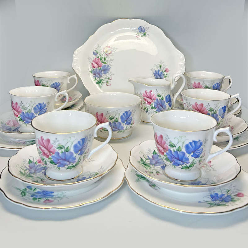 Royal Albert Sweet Pea Friendship 21 Piece Tea Service