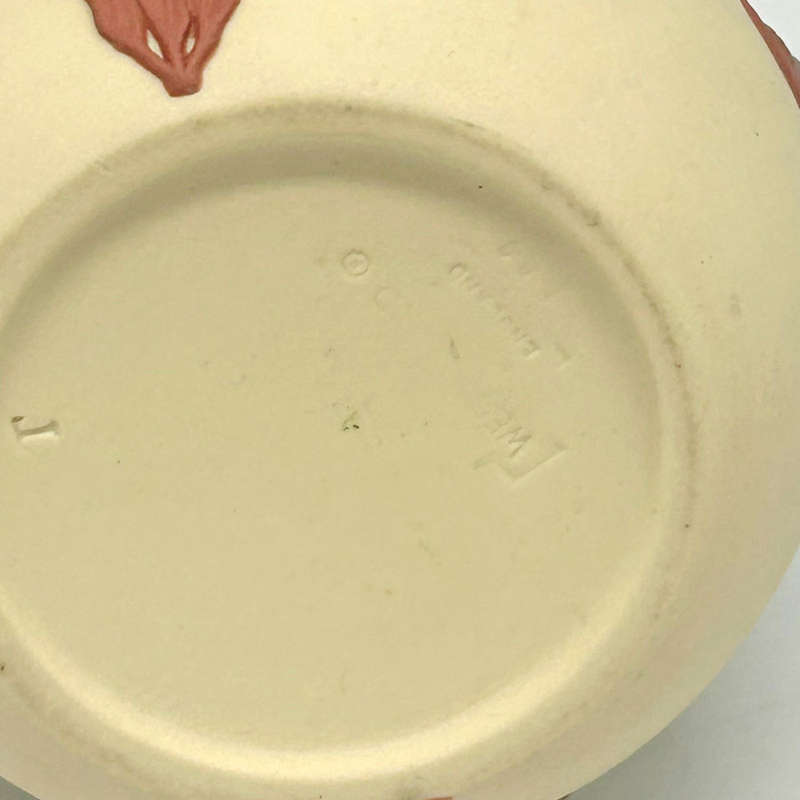 Wedgwood Collectors Society Terracotta On Primrose Vase