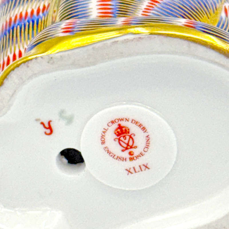 Royal Crown Derby Cat  Paperweight XLIX