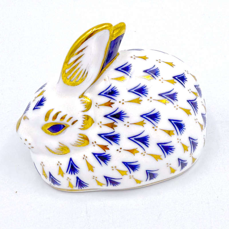 Royal Crown Derby Meadow Rabbit Paperweight