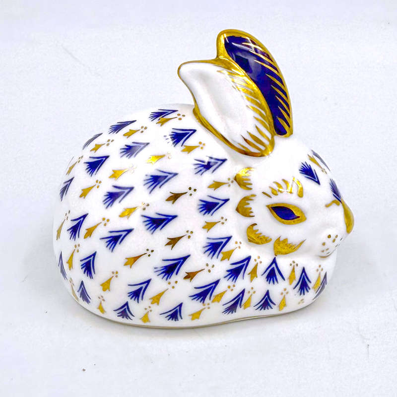 Royal Crown Derby Meadow Rabbit Paperweight