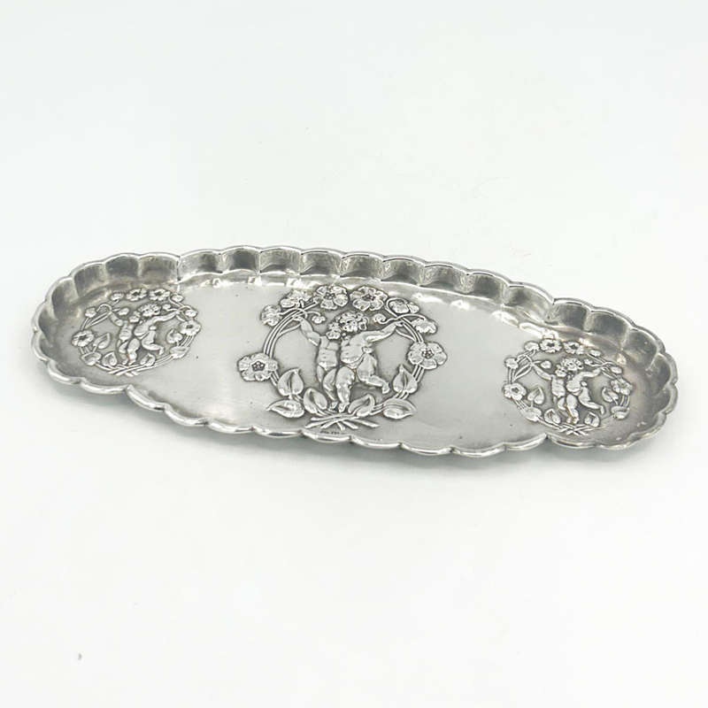 Edwardian Chester Silver Cupid Scolloped Dish 1904