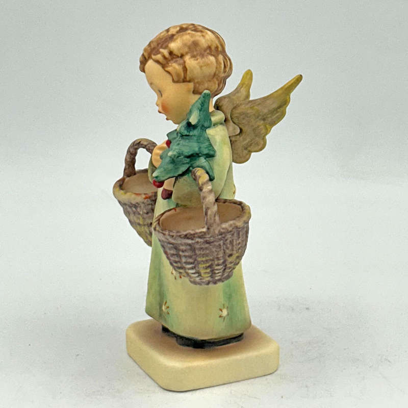 Hummel Figurine Christmas Angel 301 TMK7