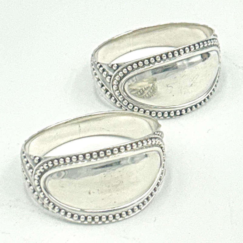 Pair Hallmarked Sterling Silver Serviette Rings Sheffield 1889