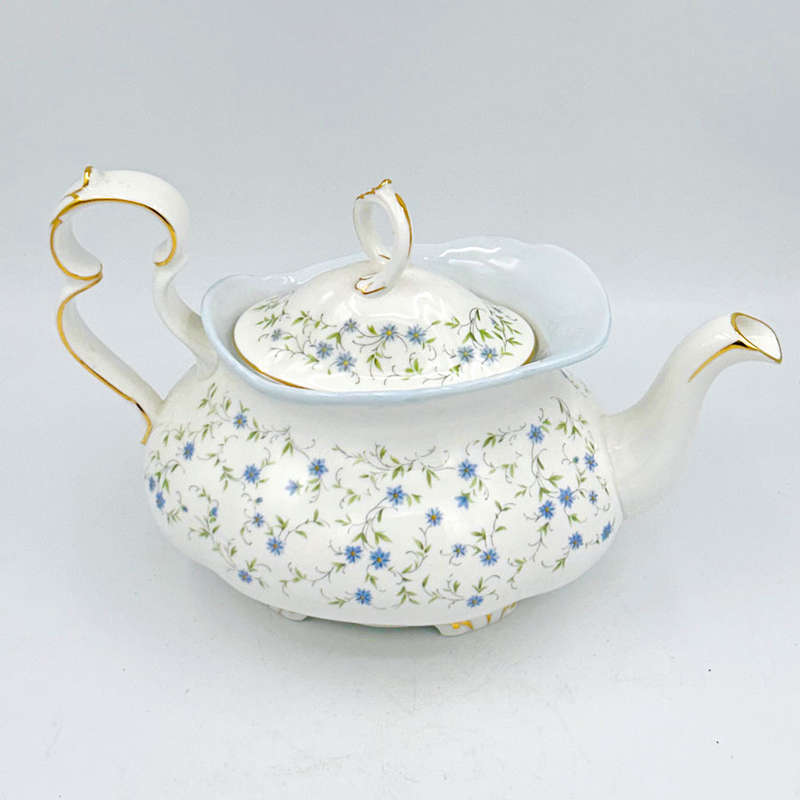 Royal Albert Caroline Victoria  Tea Pot