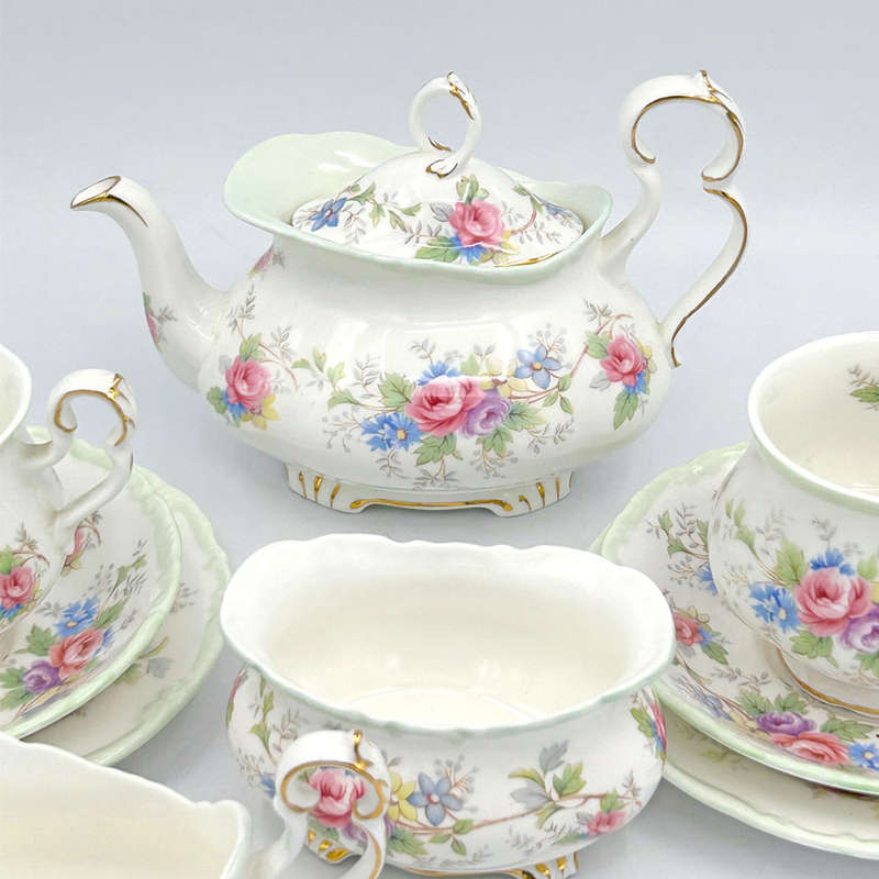 Royal Albert Colleen Victoria Bachelor Tea Set Tea For Two