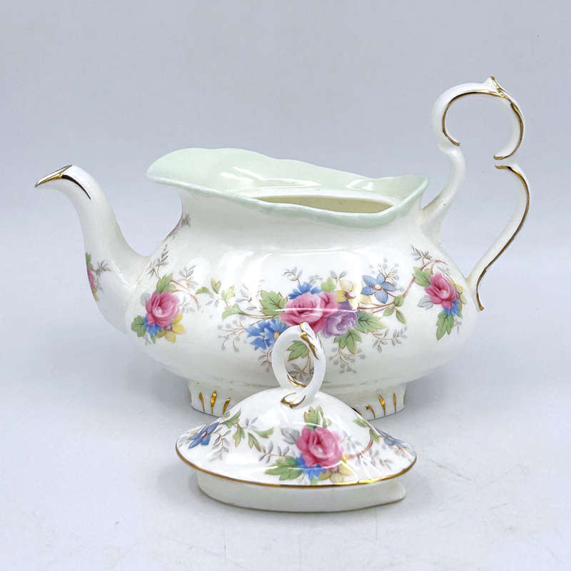 Royal Albert Colleen Victoria Bachelor Tea Set Tea For Two