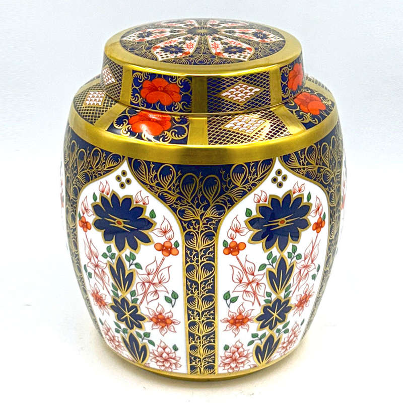 Royal Crown Derby Old Imari Large Ginger Jar And Cover 1128