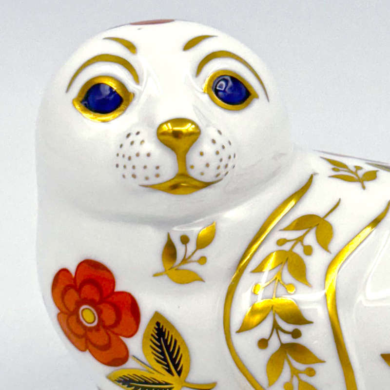 Royal Crown Derby Seal Paperweight