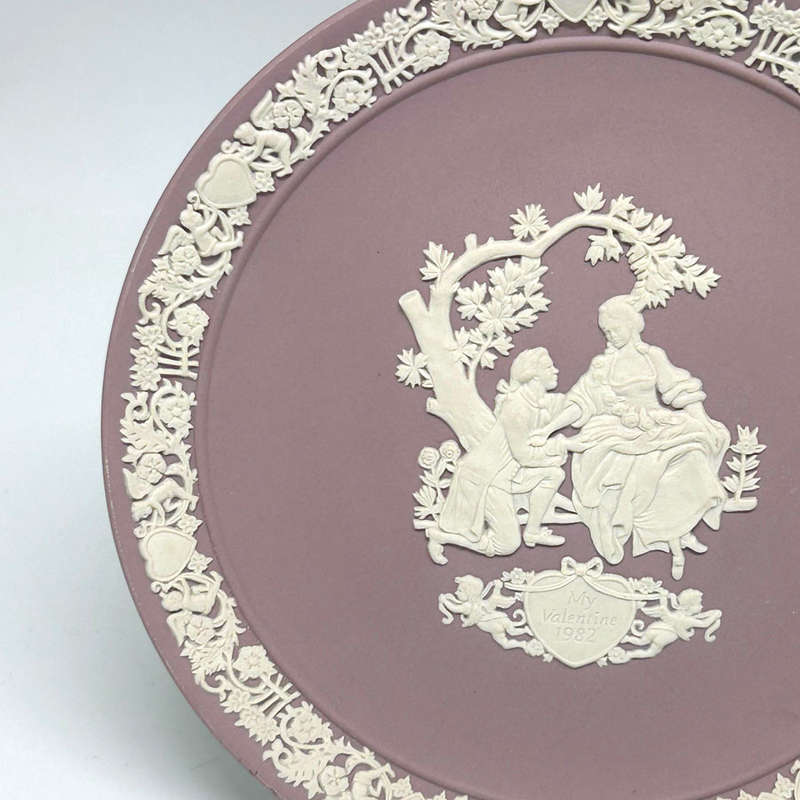 Wedgwood Jasperware Limited Edition Valentines Plate 1982