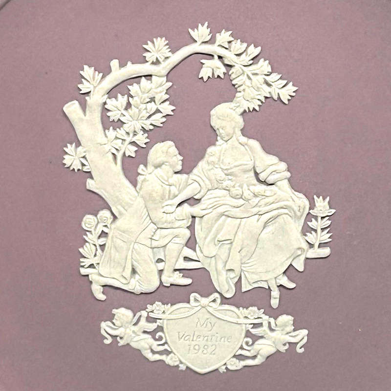 Wedgwood Jasperware Limited Edition Valentines Plate 1982