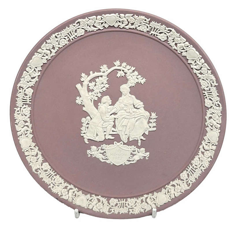 Wedgwood Jasperware Limited Edition Valentines Plate 1982