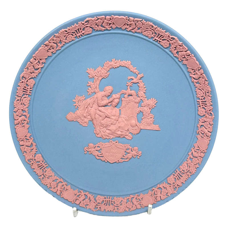 Wedgwood Jasperware Limited Edition Valentines Plate 1987