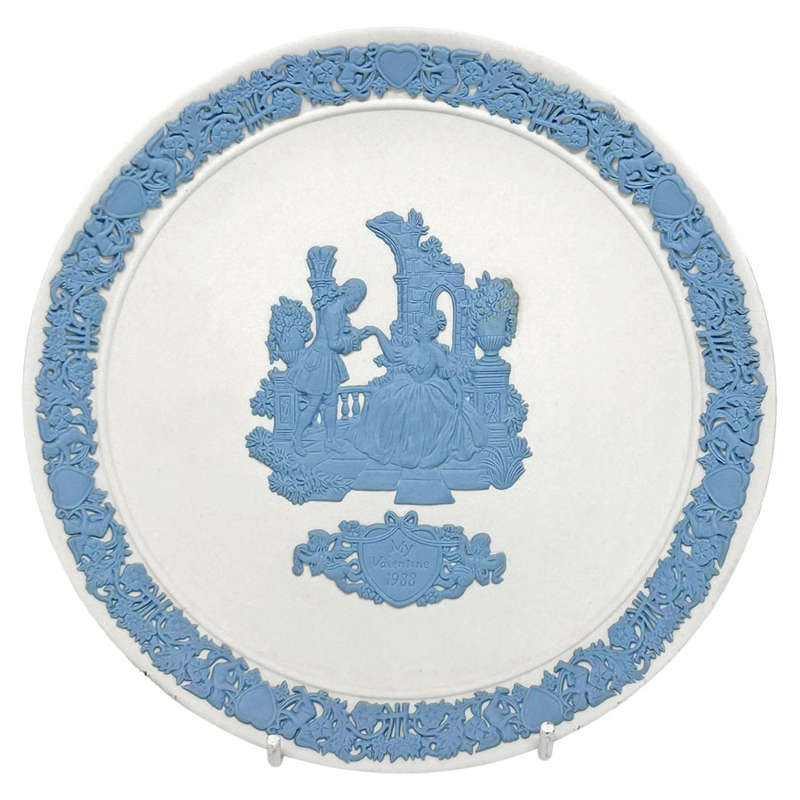 Wedgwood Jasperware Limited Edition Valentines Plate 1988